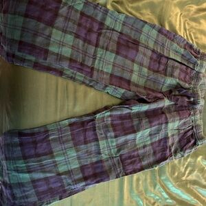 Old Navy Men's Plaid Pajama Pants in Green and Purple